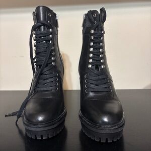 Vince Camuto Ermania Booties Size 7.5